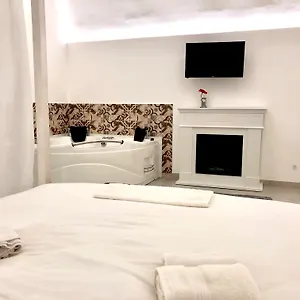 Ada & לינה וארוחת בוקר לצ'ה